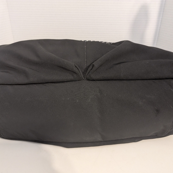 Tory Burch Marion Nylon & Leather Messenger/Baby Handbag - Picture 6 of 9